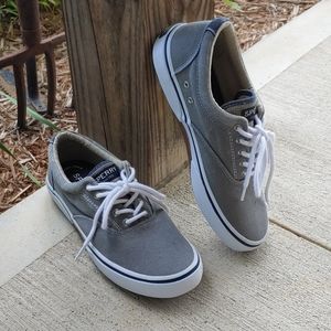 Sperry Halyard Grey CVO Men's 8.5